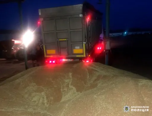 На Вінниччині п’яний водій намагався вкрасти 23 тонни пшениці