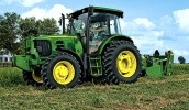 Лицензионное соглашение John Deere, которое стало обязательным к подписанию с октября прошлого года, вводит запрет на почти весь ремонт и модификацию сельхозоборудования. Кроме того, оно запрещает фермерам подавать в суд на производителя