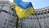 Прем'єр-міністр України Володимир Гройсман: "Я не підтримаю земельної реформи, яка може бути використана або великими агрохолдингами, або умовно іноземцями, які могли б приїхати в Україну і скуповувати землю"