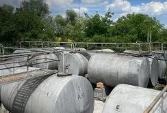 На Київщині викрили підпільний продаж фальсифікованого пального
