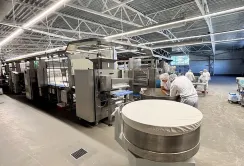 На Закарпатті відкрили найбільший завод із виробництва замороженої здоби