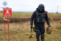 РОЗМІНУВАННЯ В СЕРПНІ: ОЧИЩЕНІ СОТНІ ГЕКТАРІВ, ВАУЧЕРИ ДЛЯ НАВЧАННЯ НА ДЕМІНЕРА ТА НОВІ ВИДИ ПРОТИМІННОЇ ДІЯЛЬНОСТІ