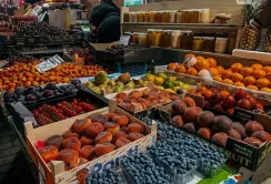 Огляд ринку фруктів та овочів: яблука стали лідером продажів, а картопля в Україні продовжує дорожчати