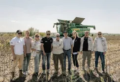 Нагорода «Золоте колосся» поїхала до фермерського господарства на Харківщині