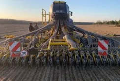 На Львівщині стартувала посівна: IN FORCE GROUP успішно запустила BEDNAR OMEGA OO 6000 FL