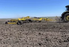 Один прохід — повна підготовка ґрунту: досвід господарства з BEDNAR SWIFTER