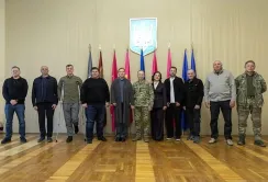 Головнокомандувач ЗСУ відзначив аграріїв за внесок в оборону Київщини