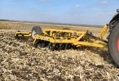НФМ АГРО провели польові демонстрації сільськогосподарської техніки BEDNAR
