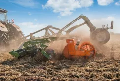 Нові компактні дискові борони AMAZONE Catros+ 03 з робочою шириною від 4 м до 7 м та системою Smart Frame System