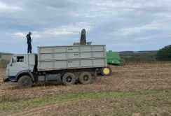 Дощі на Полтавщині зупинили жнива на три тижні