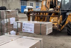 Фермери з прифронтових територій отримали перші рукави для зберігання зерна