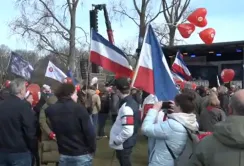 Фермери планували привезти в Гаагу 5000 тракторів в знак протесту