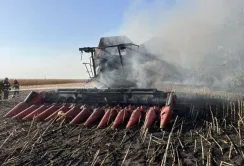 На Харківщині під час польових робіт підірвався комбайн