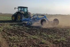 Херсонським аграріям допомагає фонд Говарда Баффета