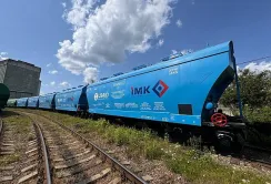 ІМК закуповує зерновози