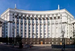 Кабмін дозволив експорт добрив і жита