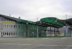 Кількість вантажівок в черзі на словацькому кордоні зменшилась