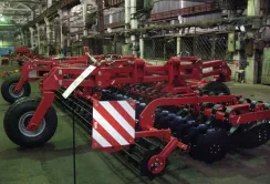 Лозовський КМЗ в 2017-му поставить ХТЗ близько 2,5 тис. мостів для тракторів