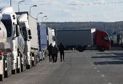 Протести польських фермерів тривають: на кордоні заблоковано 2300 вантажівок