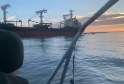 В Чорному морі на російській міні підірвалось цивільне судно