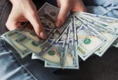 НБУ вдвічі зменшив строки повернення валюти для експортерів агропродукції