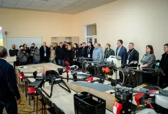На Полтавщині відкрили школу підготовки пілотів агродронів