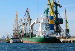 2 українські порти перед приватизацією модернізують для перевалки зернових
