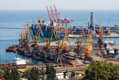 Польський посадовець пропонує купити порт в Одесі