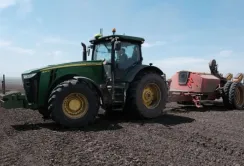Погодні умови затримали посівну на Буковині майже на місяць