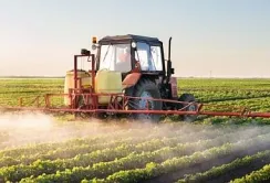 Кабмін змінив порядок отримання посвідчення на право роботи з пестицидами