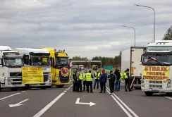 Польські перевізники припинять блокувати пункти пропуску