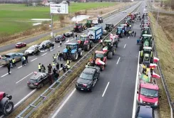 Протести польських фермерів: три пункти пропуску заблоковані повністю