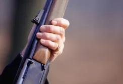 Щоби захиститися від рейдерів, фермери стали ковбоями