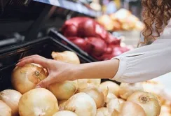 Ріпчаста цибуля почала дорожчати, але фермери очікують зниження цін
