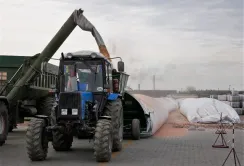 Незабаром стартує прийом заявок на отримання допоміжної техніки для загрузки зерна