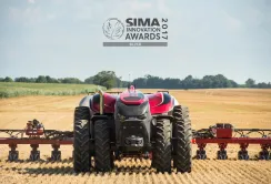Case IH на своє 175-річчя представив автономний трактор Magnum