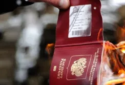 Окупанти не пускають фермерів в поле без російського паспорта