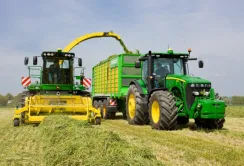 Аграрії збільшили обсяги закупівлі техніки до 8,2 млрд грн