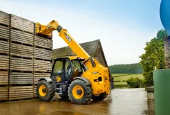 JCB буде поставляти в Україну нові моделі сільгосптехніки