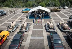 Україна отримала від США машини та обладнання для розмінування