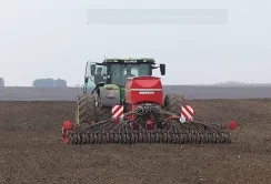 Аграрії Волині розпочали сіяти соняшник