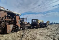На кордоні з Польщею розмістили знищену окупантами сільськогосподарську техніку