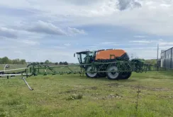 Команда ДП «Амазоне-Україна» відновила пошкоджений на Харківщині самохідний обприскувач PANTERA 4503