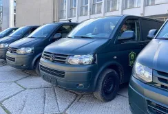Учасники ВАР з Полтавщини та Харківщини передали для ЗСУ ще 15 автомобілів