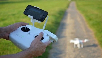 Многие фермеры попали в ловушку, желая использовать дрон, потому что это современная и привлекательная технология. Но ценность его использования была значительно переоценена поставщиками услуг, которые ничего не понимают в сельском хозяйстве