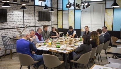 Мета Ukrainian Food Valley - об'єднати управлінців, причетних до Agri & Food, які готові і здатні перейти на новий спосіб мислення і дій: від лобової конкуренції до співпраці