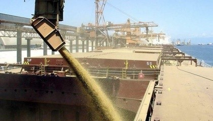 Адміністрація морських портів України (АМПУ) в українських портах реалізує ряд проектів, які допоможуть істотно поліпшити зернову логістику і збільшити обсяги перевалки зернових вантажів