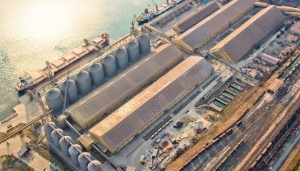 Украинские порты за последние 10 лет (с 2007 года) нарастили перевалку зерна с 10 млн т до почти 40 млн т в 2015-2016 гг.