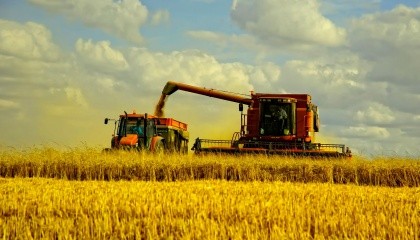 Статистичні дані щодо стану технічного парку вітчизняного АПК вказують на те, що Україна підходить до межі, за якою не зможе справлятися зі збиранням свого найбільшого багатства – пшениці