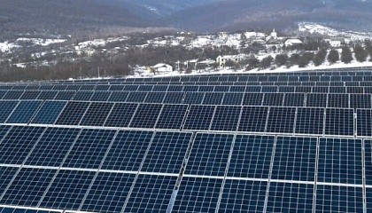 В Ужгородском районе Закарпатской области установлено и введено в эксплуатацию новую солнечную электростанцию «Гута-2» мощностью 3,5 МВт